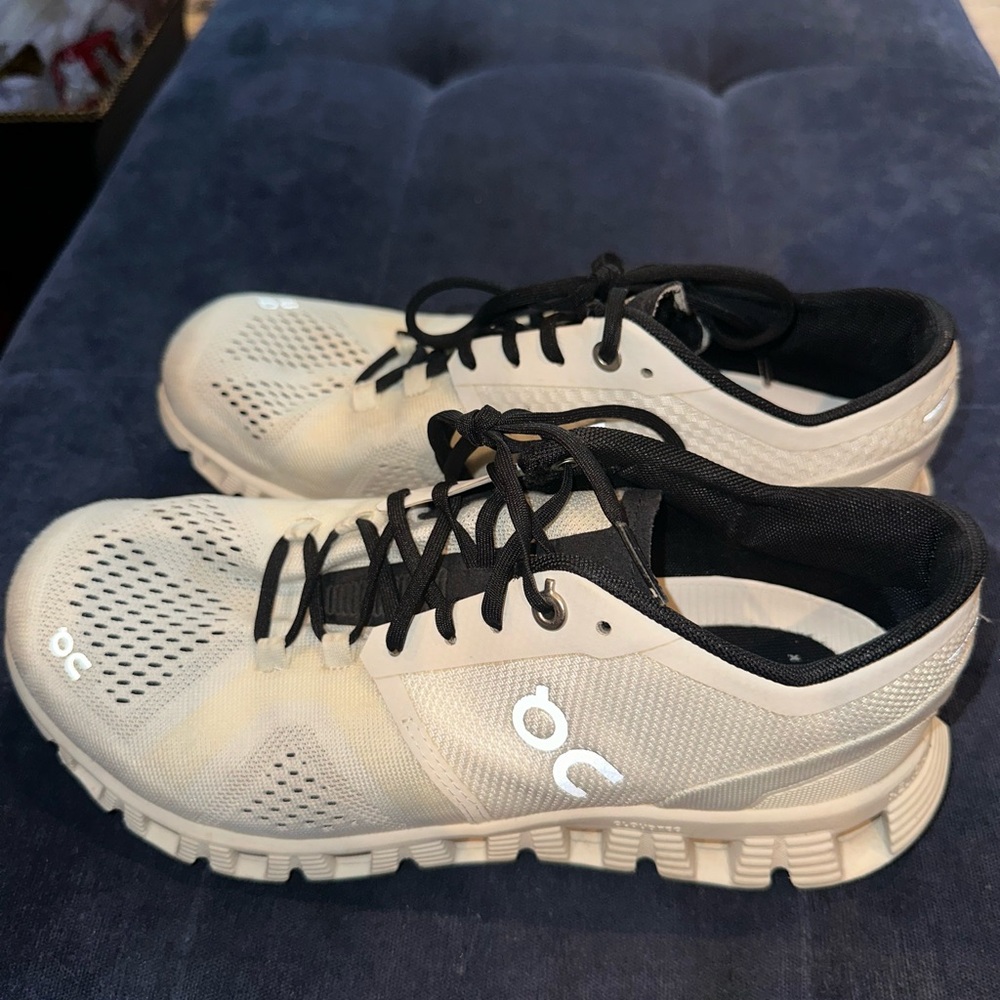On Cloud Running White and Black Sneakers